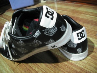 Travis Barker Remix Shoes on Dc Shoes Remix  Travis Barker Sig