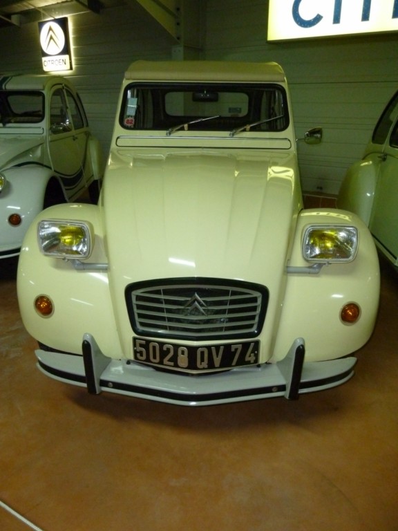 joint de capote, Citroën 2CV à partir de 1960, caoutchouc sous baguette  aluminium au-dessus du pare-brise, n° d'origi
