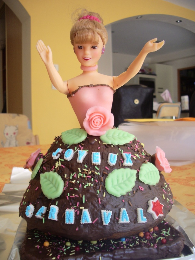 Gâteau Barbie simple